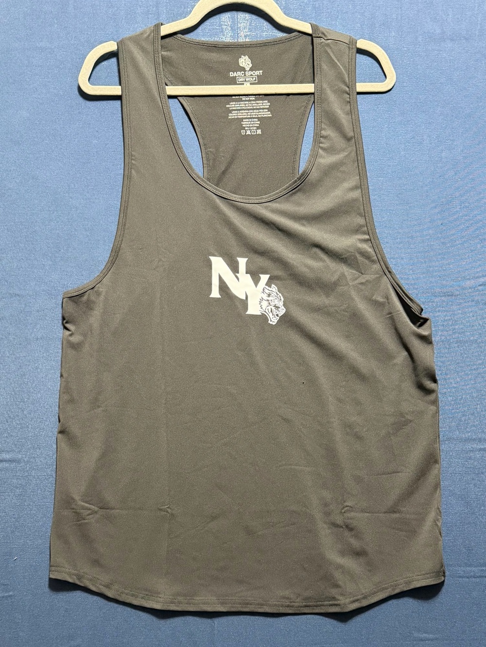 Polyester Spandex Blend NWT Size L Darc Sport Ny Wolf Dry Wolf Mecca Tank Top